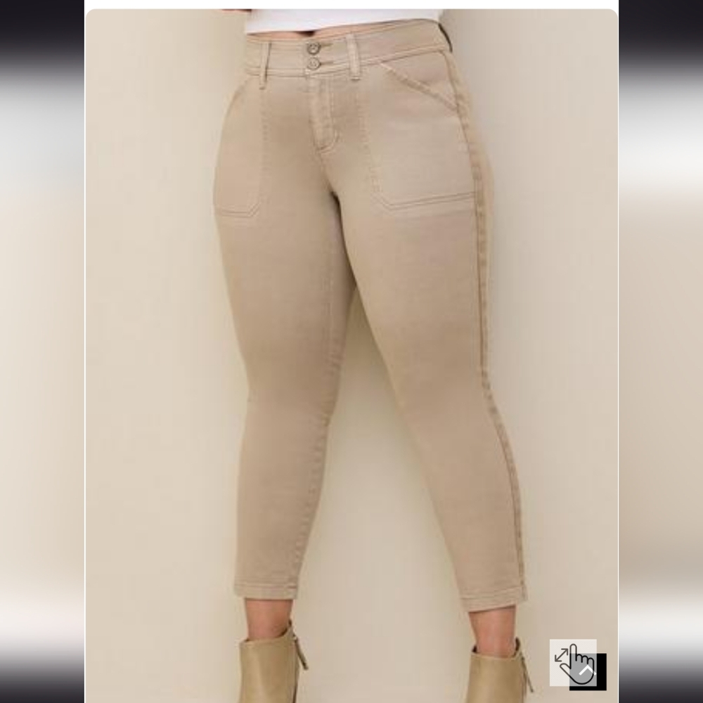 Torrid cropped denim